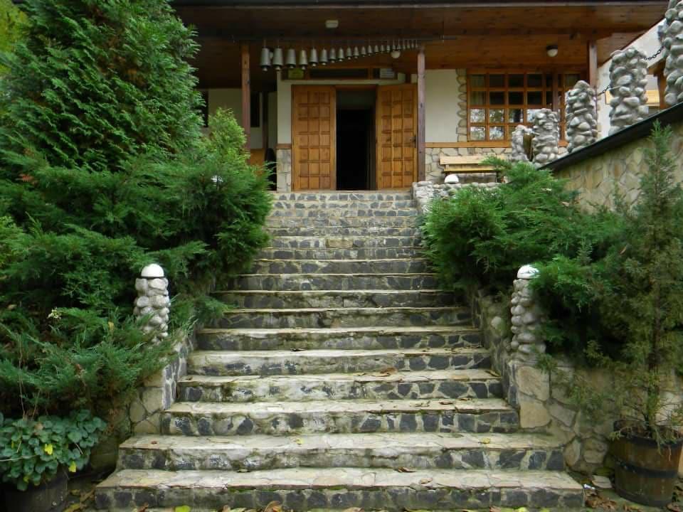Balkanski Chanove Botevgrad Buitenkant foto